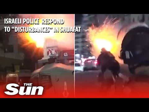 Molotov cocktails thrown at Israeli police in Jerusalem