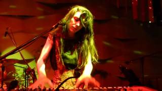 Julia Holter in Lima - 'Horns Surrounding Me' (October 12, 2016 | Peru)