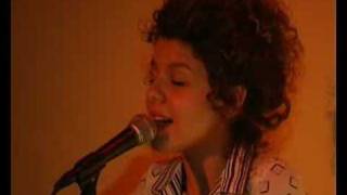 טריו תחת השפעה -  ROBERT WYATT - SEA SONG