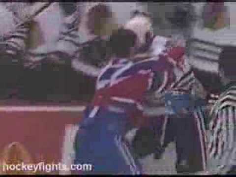 Jim Cummins vs Chris Murray