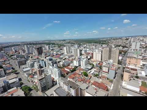 Voo de Drone em Divinópolis! Pela indo ate a Rua Goiás e dps em Direção ao Hiper ABC 🚁📍