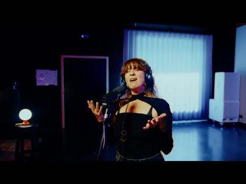 Nina Babet ‘Lover’ (LIVE SESSION)