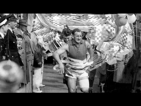 Flashback Friday - Bulldogs win the Premiership! (1954)