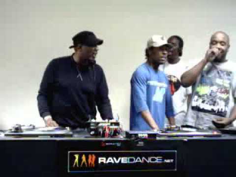 DJ Shadoe Mc Thunda Banton Mc Foxy Drum & Bass Show Recorded Live On www.ravedance.net 15th May 2009