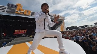 Journey &quot;Open Arms&quot; LIVE CONCERT HD at INDY 500 Carb Day 2016 100th RUNNING HD sound Quality