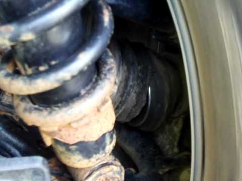 Oakys Garage: Kawasaki KVF650 Brute Force Rear Axle Replacement Part 1