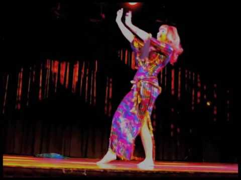 Zali Performs'Tahtil Shibbak" Egyptian Baladi Belly Dance Expo 2016