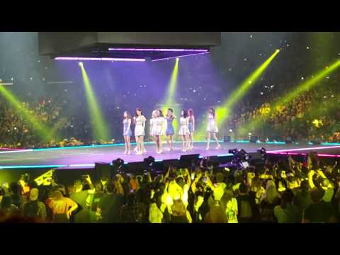 [KCON LA 2019] FUN! - fromis_9 Fancam 190818