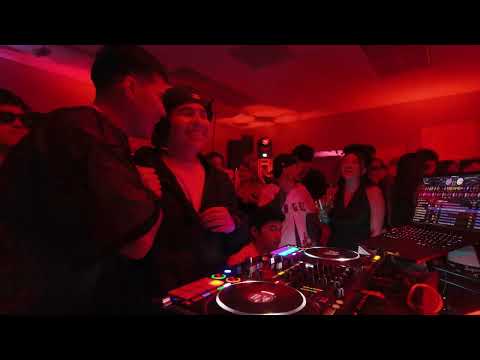 Minimal Tech House Set by DJ Chris Z | Beltran, Mochakk, & More!