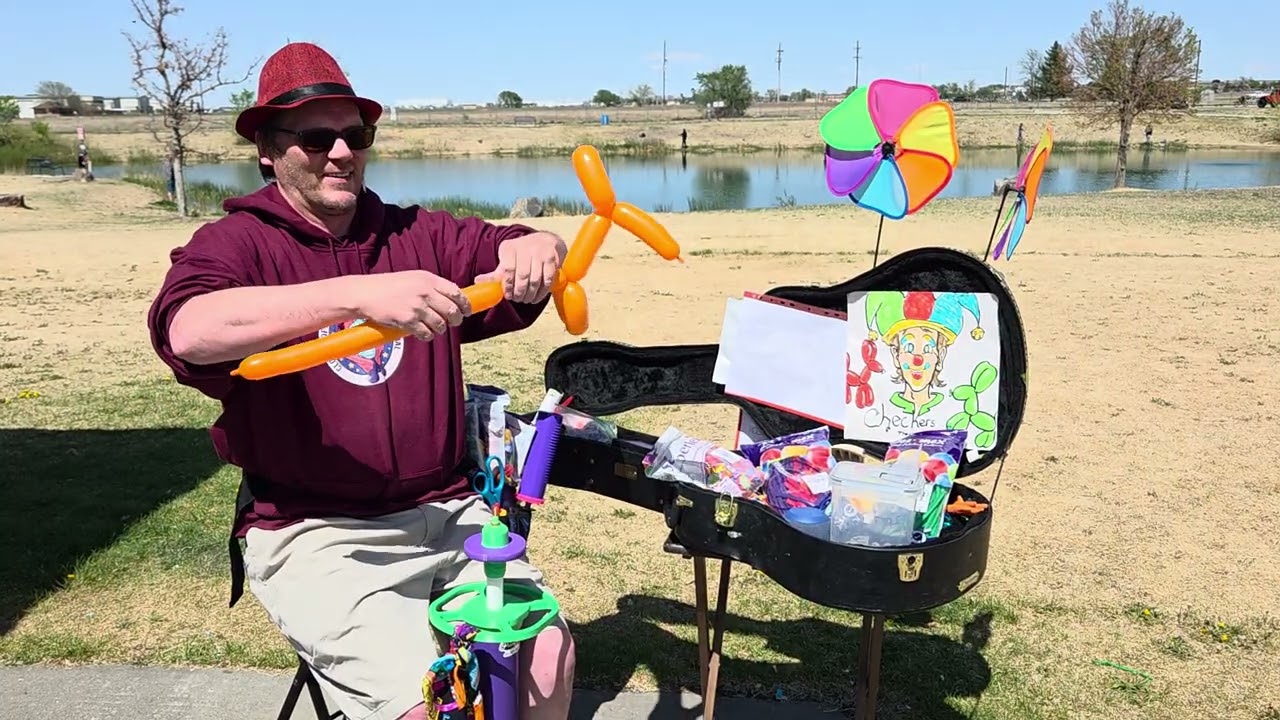Promotional video thumbnail 2 for Checkers Balloon Fun!