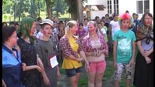 preview picture of video 'A körösladányi Tüköry Lajos Általános Iskola 8.évfolyamos tanulóinak bolondballagása 2013.'