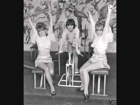 The Paper Dolls - Someday (1968)