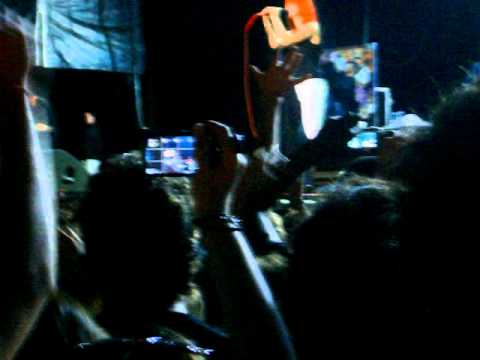 Paramore @Optimus Alive'11 - Monster