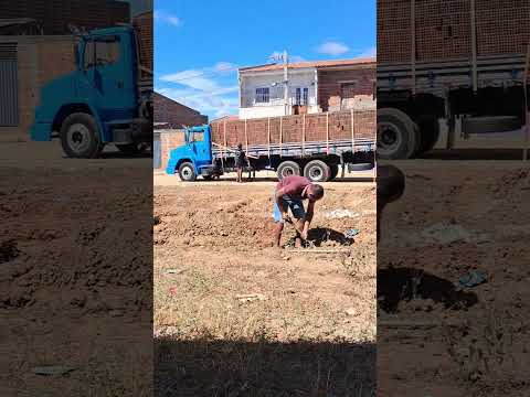 construindo mais uma casa na cidade de floresta Pernambuco Brasil sertão