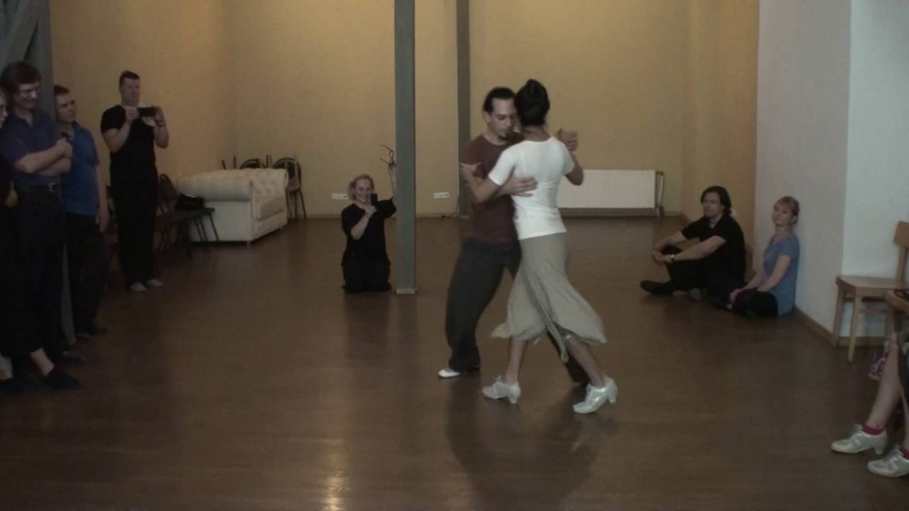 (10) Juan Alba y Mariana Soler. Hiro with colgada