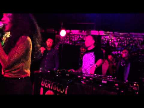 Elisabeth Troy live at Everybody Loves - Fri 2nd Dec