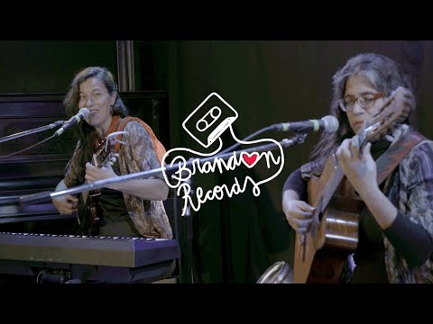 Andrea Bazán / Caro Bonilo -  Niña - Brandon Records