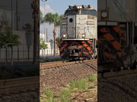 Trem de Grãos da VLI Passa por Aguaí SP! #railfans #railway #trains