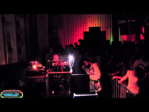 KING SHILOH SOUNDSYSTEM pt5 - Victory Dub & Jah Jah Thank You (Dubplate) @ worm R-dam 07-12-2013