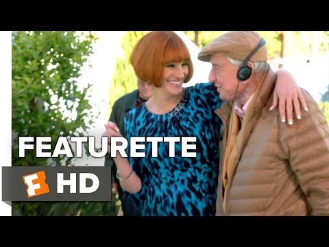 Mother's Day (2016) (Featurette 'An Inside Look')