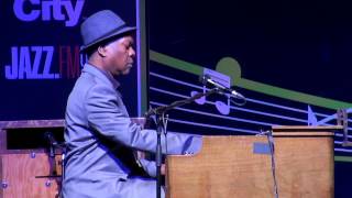 Booker T.  Jones - Hang &#39;em High - Live TD Toronto Jazz Festival 2015