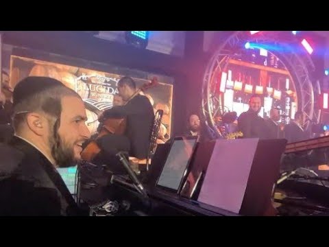 Mendy Hershkowitz & Band With Creative Musical Reaction, When Fire Alarm Turns On At A Big Event