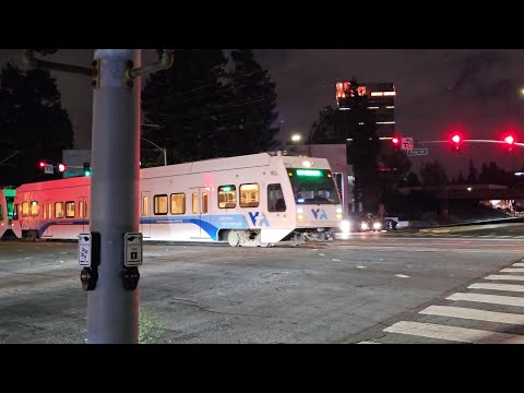 VTA 991 & 919 Green Line Light Rail Trains At E Brokaw Rd & ...