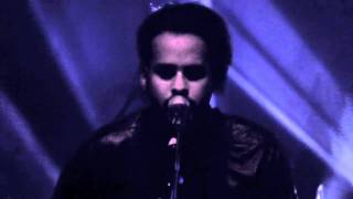 Twin Shadow &quot;Tyrant Destroyed&quot; Live @ Point Ephemere / Paris