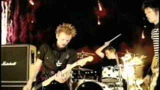 Sum 41 - Underclass Hero (Official Video)