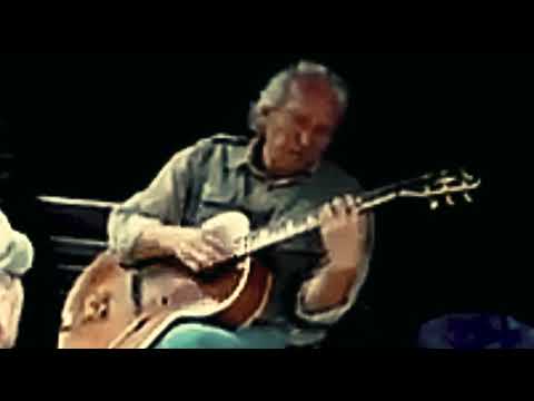 Miki Ryvola hraje píseň Září na kytaru Bräuer Cremona 465 (Session na srubu)