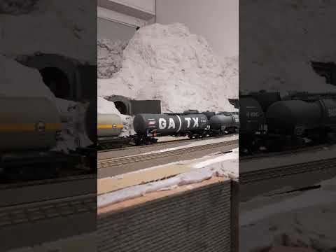 Hartmuts erste testrunden mit der ESU  Euro Cargo rail auf neuer Anlage  1/87  H0