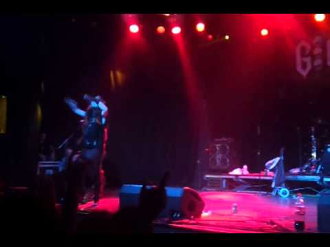 Te peto el cacas - Mundo Idiota '12