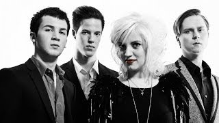 Haloo helsinki! - Maailma on tehty meitä varten (Sanat &amp; efektit)