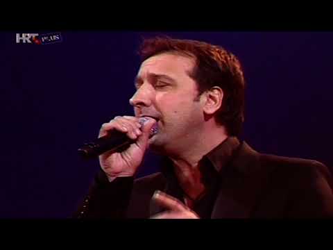 Hari Varešanović ~ NEKO TIHO ULICOM PJEVUŠI • Sevdah u Lisinskom 2007.