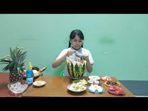 How to make rainbow fruit salad with honey lime ?