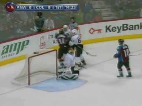 Steve Montador vs Cody McLeod Jan 31, 2009