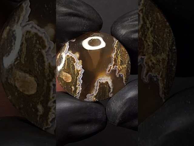 حجر عقيق خرائطي بني طبيعي حجم راهي