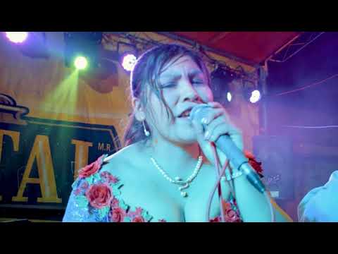 Cariñosita del Sur / Nancy Yobana