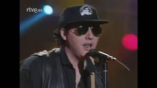 Revólver - Fuera De Lugar (Rockopop)