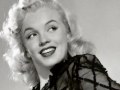 Marilyn Monroe-She Acts Like A Woman Should ...