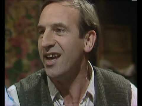 Rising Damp - 2X7 - Things that go bump in the night