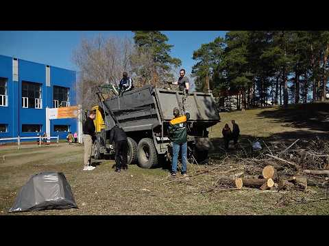 Около 300 бийчан пришли на субботник в лесопарковую зону АБ ("Будни",27.04.26г.,Бийское телевидение)