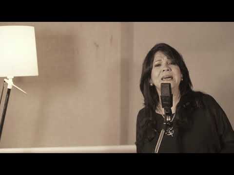 Liuba María Hevia con Ivette Cepeda - Agosto bajo la piel - CD DÚOS