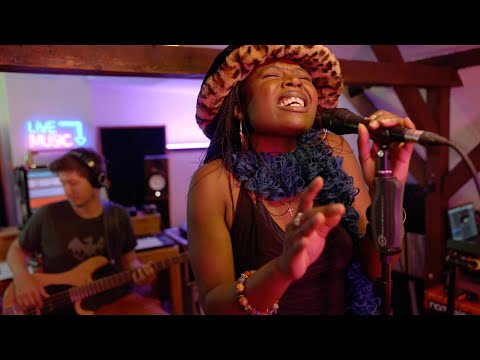 Attic Sessions feat. MILAA - LOVE CONFESSIONS