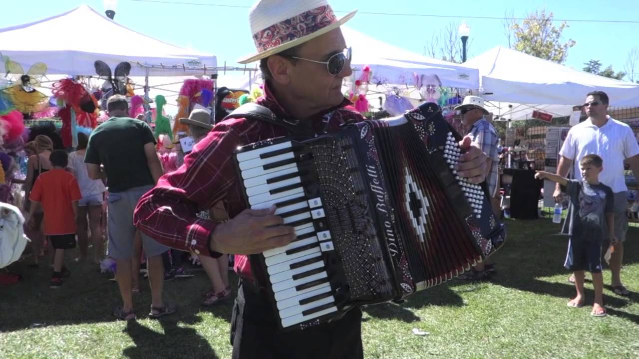 Hire Michael Zampiceni Accordion Player in Hayward, California