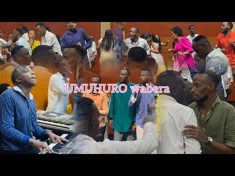 UMUHURO wabera🙌🔥🎹//healing Worship ministries mundirimbo zabo🥰🙌