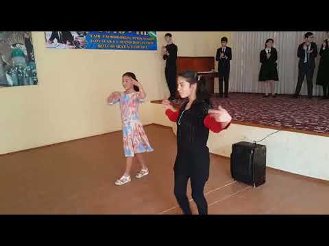 Mehribonlik uyidagi raqqosa qiz