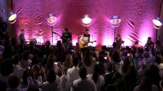 Silence 4 - A Little Respect (ao vivo)