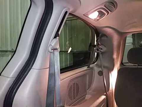 CJ0893 - 2007 Chrysler Town & Country Touring Edition - Passenger Right Power Quarter Glass