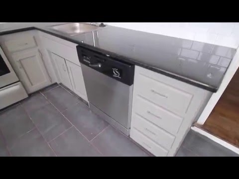 KC539A - Newly Remodeled Midtown Duplex! 2 Bed + 2 Bath, 4314 Warwick - Lower Level Unit